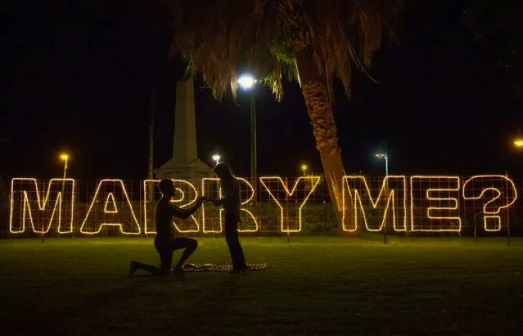 Marry me in lights on the lawn